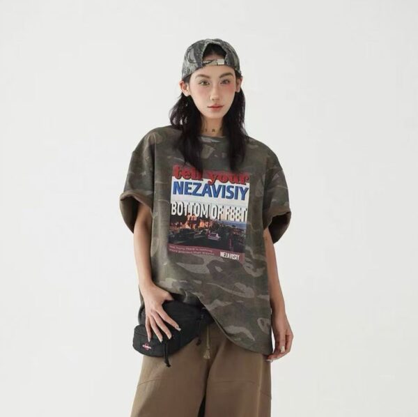 Unisex Vintage Streetwear Camo Graphic Tee - Retro Military Print Short Sleeve T-Shirt